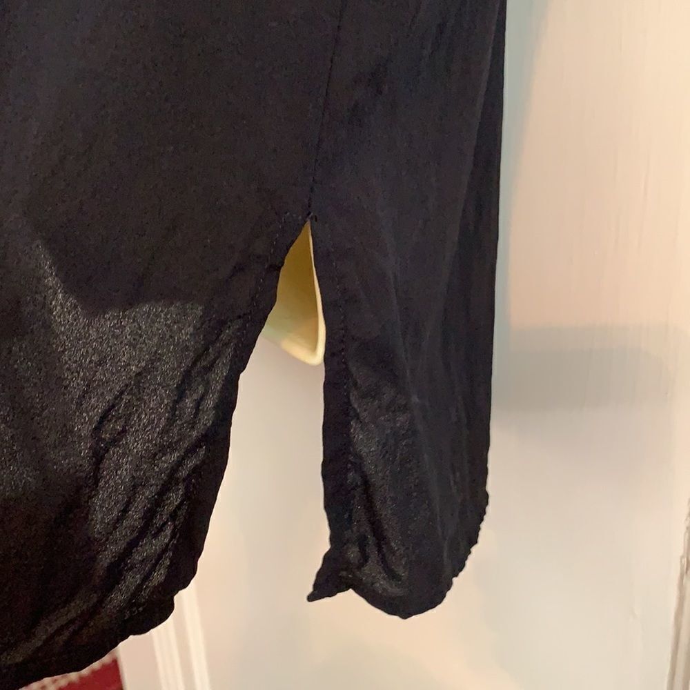 ‎Vtg Episode black silk short sleeved blouse - Picture 7 of 8